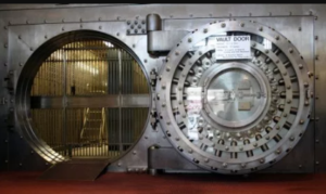 Biji-bijian untuk Masa yang Depan dalam Sebuah Brankas Besar2