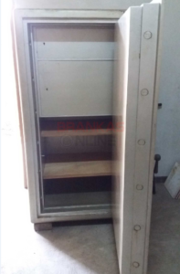 Servis Brankas di johar3