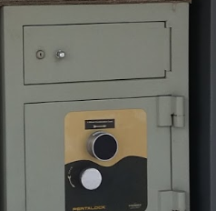 Toko Brankas Lemari Besi di Majapahit1