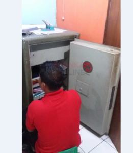 servis brankas sultan agung2