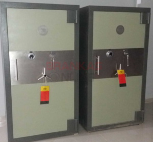 toko brankas di pandanaran2