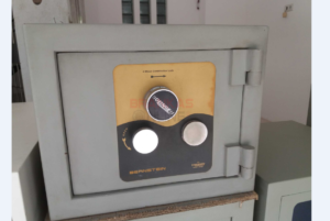 toko brankas di pleburan1