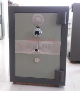 toko brankas dr cipto