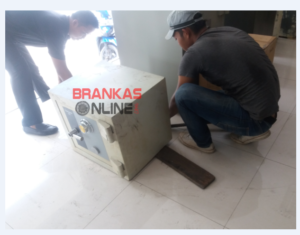 jasa-pindah-brankas-di-Kaliwungu2