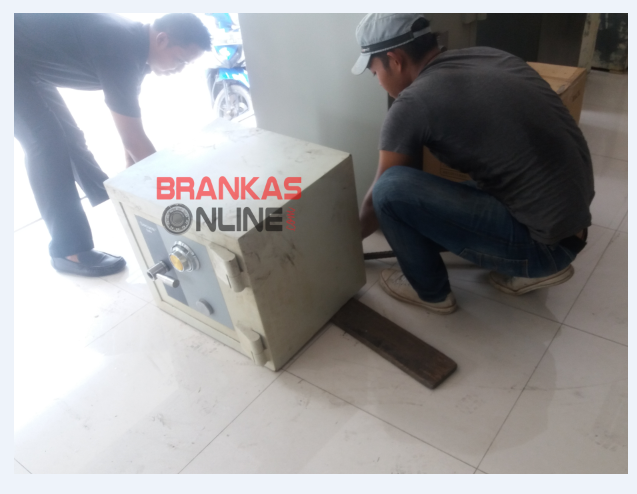 jasa-pindah-brankas-di-batang1