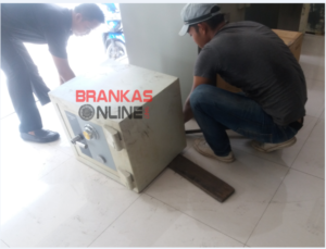 jasa-pindah-brankas-di-weleri1